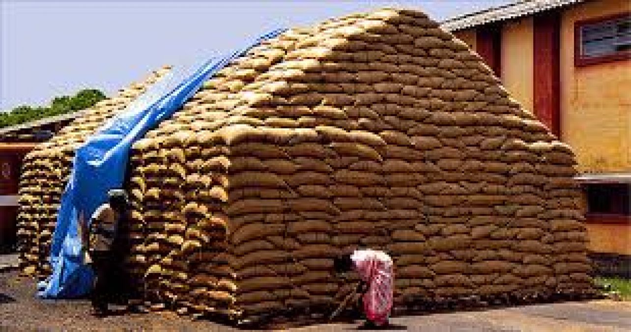 बाइक और स्कूटर से चुराए 2.60 लाख किलो चावल, सीबीआई ने शुरू की जांच