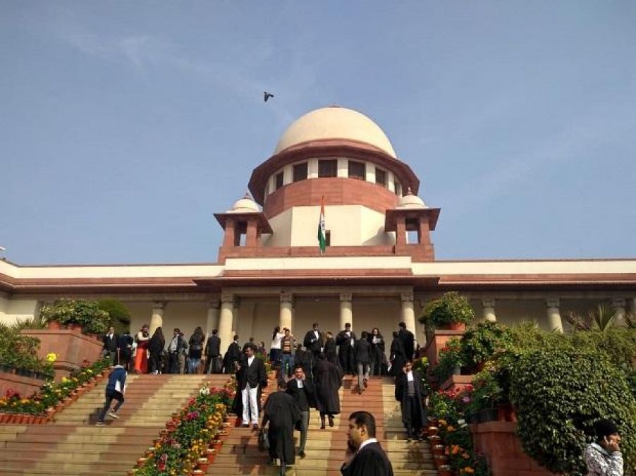 Karnataka MLAs demand early hearing, Supreme Court refuses