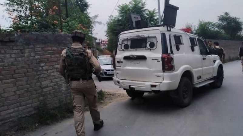 जम्मू कश्मीर: पुलिसदल पर बड़ा आतंकी हमला, वीरगति को प्राप्त हुए दो जवान