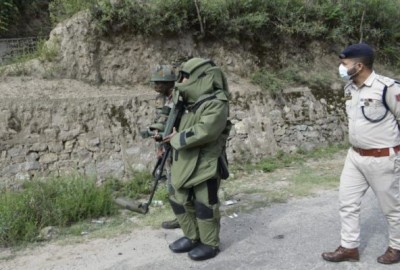 जम्मू-कश्मीर में आतंकियों की बड़ी साजिश नाकाम, किश्तवाड़ में विस्फोटक उपकरण बरामद