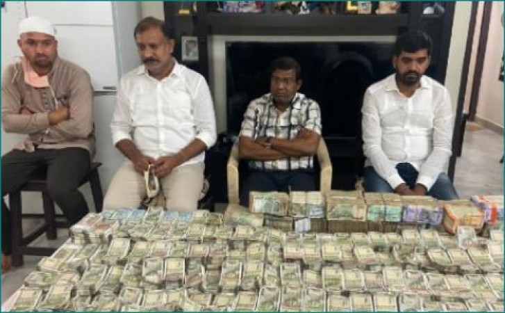 Tehsildar of Keesara caught while taking bribe of Rs. 11000000