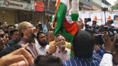 Asaduddin Owaisi celebrates Independence Day, unfurled tricolor at Madina Chowk in Hyderabad