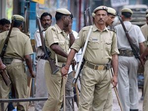 Uttar Pradesh: 50 thousand wanted crooks surrender to Police