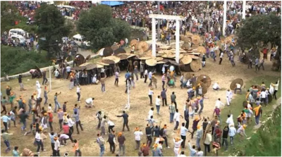 Here stones are showered to please the goddess, this time 120 people were injured in this act