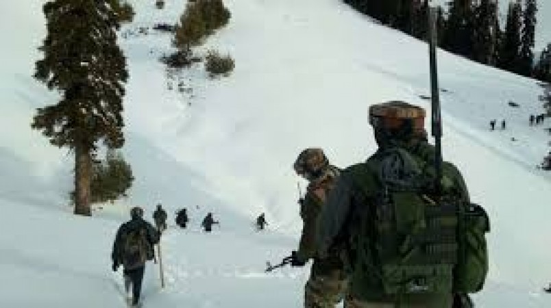 Dead body of Garhwal Rifles recovered after 7 months, martyred in avalanche at border