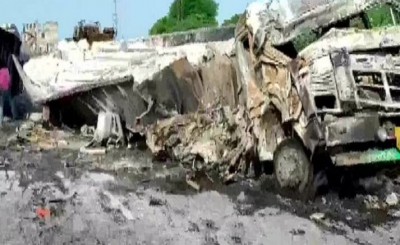 अजमेर: दो ट्रक की टक्कर से भड़की भीषण आग, जिन्दा जले 4 लोग