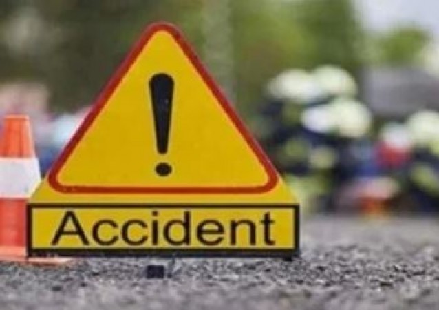 3 lost their lives as car and truck collided in Chattarpur