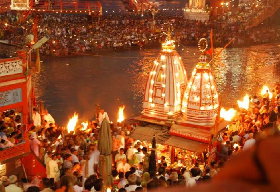 Ganga Aarti will be now telecast live, LED screen will be installed at all ghats of Varanasi