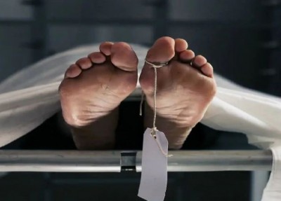 Body of patient found hanging outside the district hospital in Bihar
