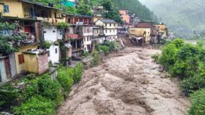 Destruction caused due to heavy rain in Pithoragarh