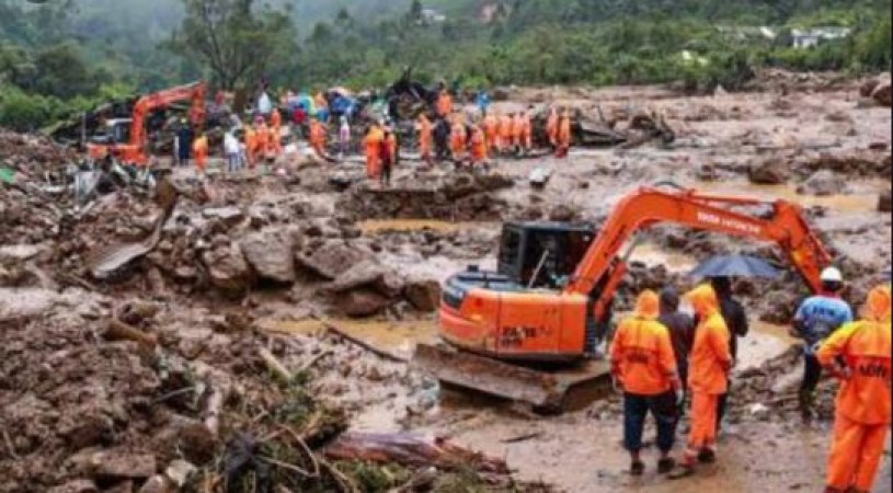 Kerala landslide: CM Palaniswami will provide assistance of three lakh rupees to those who lost their lives