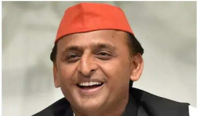 Akhilesh Yadav says this about the business of fake book