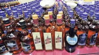 Bihar Police caught a large stock of illegal liquor, 3 Smugglers Arrested With 672 Bottle Alcohol