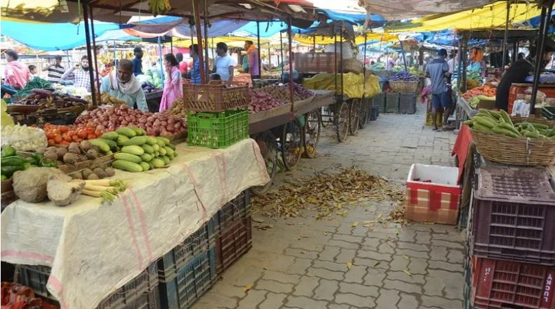 People will yearn to buy fruits and vegetables here, shops will remain closed