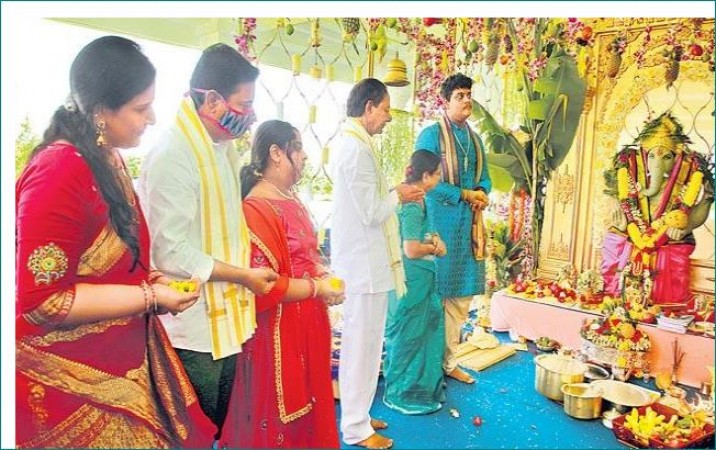 राज्यपाल तमिलिसाई और CM केसीआर ने की भगवान गणेश की विशेष पूजा-अर्चना
