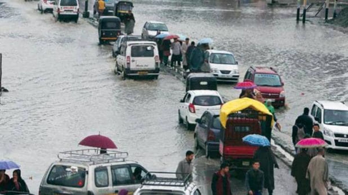 Heavy rain alert  in 20 districts of Madhya Pradesh