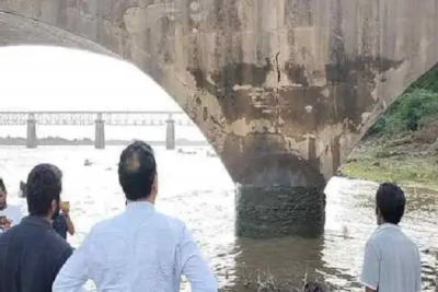 इस प्रसिद्ध पुल के पिलर में दिखी दरार, इंजीनियरों ने किया निरीक्षण