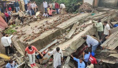 महाराष्ट्र के बाद अब मध्य प्रदेश में बिल्डिंग गिरने से 2 की गई जान