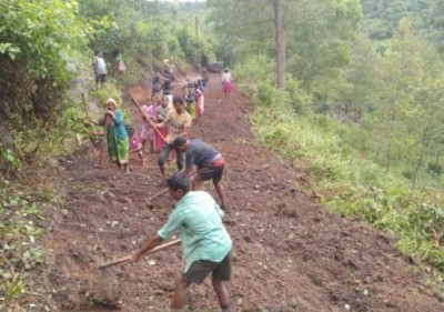 Tribals of this state built 3.5 km long road themselves