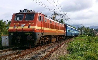 रेलवे : कर्मचारियों की संख्या में किया इजाफा