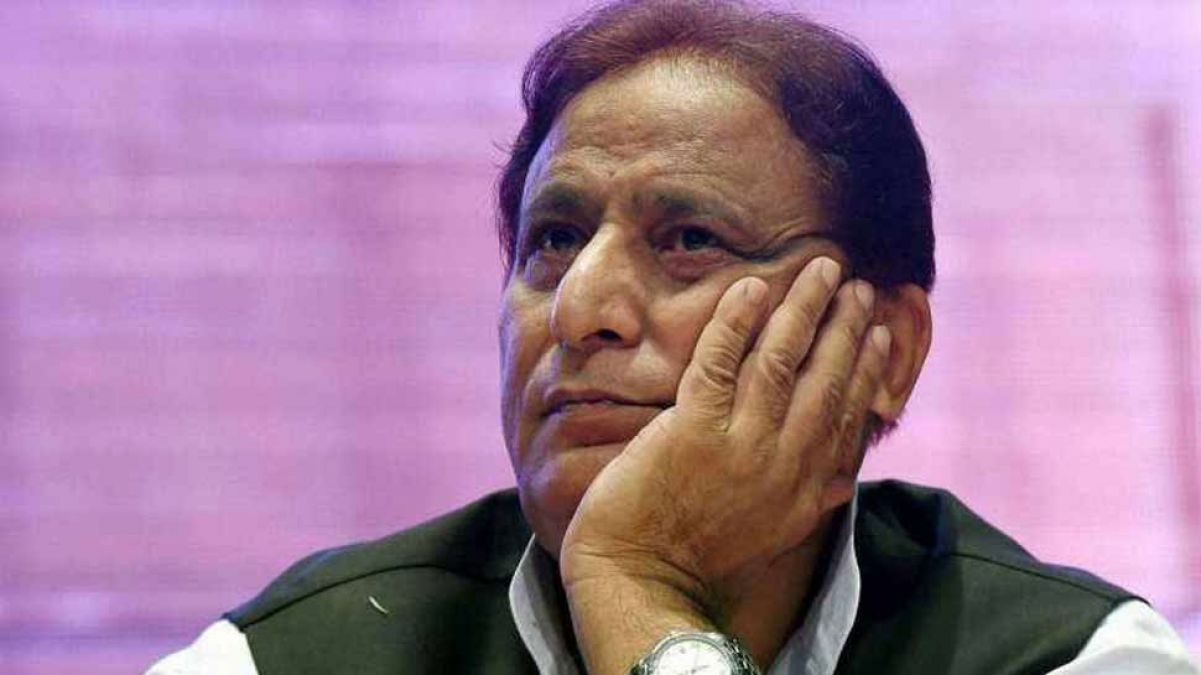 Another case filed against Azam Khan, now accused of robbery