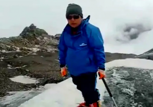 Mount Everest climber missing from China border, no info from 7 days
