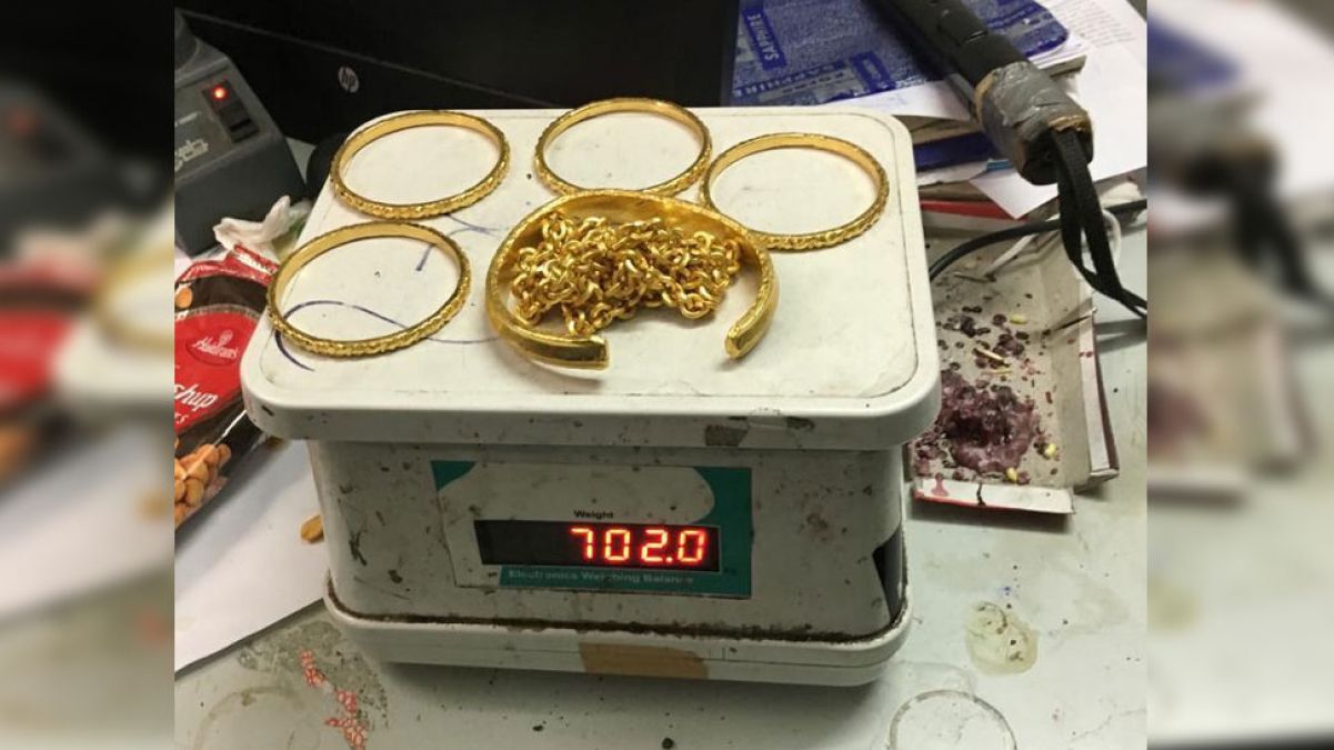 Couple arrested from IGI Airport, Customs Department caught with 24 lakh gold