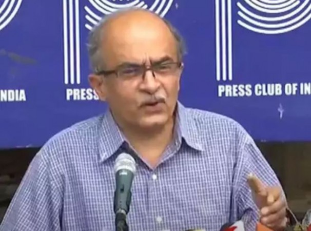 I will pay one rupee fine, but will not give up my rights: Prashant Bhushan