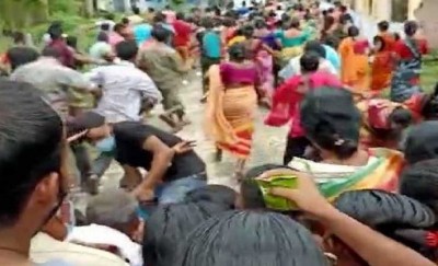 Bengal: Stampede at vaccination center in Dhupguri, 25 injured!