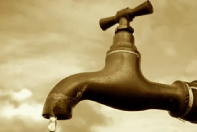 Water scarcity in Delhi begins as pipeline bursts