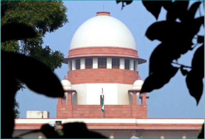SC ने लगाई गुजरात HC के 'मास्क न लगाने वालों से कोविड सेंटर में सेवा करवाने' वाले आदेश पर रोक