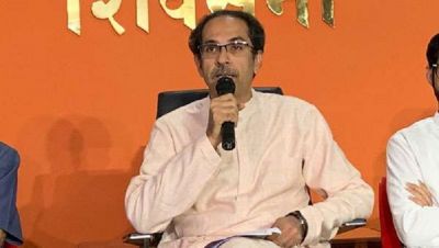 Uddhav Thakre cancels an agreement with gujarat company during Fadnavis government