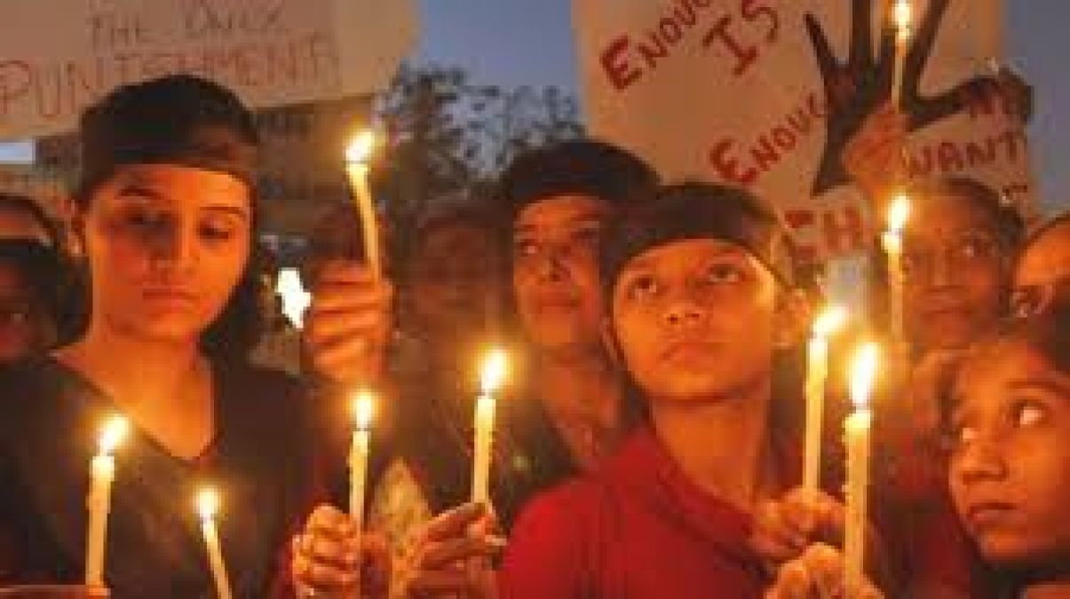 Nirbhaya scandal: Mercy petition of miscreant reach home ministry, will soon send a letter to the nationalist