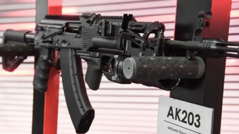 अब 'मेड इन अमेठी' AK-203 राइफल से दुश्मनों का सफाया करेंगे जवान, मोदी सरकार ने दी मंजूरी