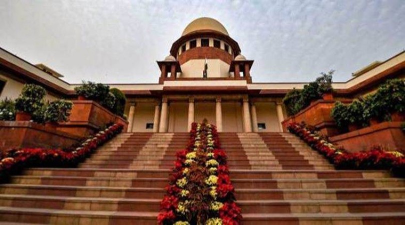 94-year-old woman reaches Supreme court, demands 'emergency' to be declared unconstitutional