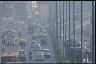 People breathe relief, air pollution levels reduced in Delhi