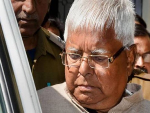 By whose order did Lalu Yadav shift to the RIMS director's bungalow? asks Jharkhand HC