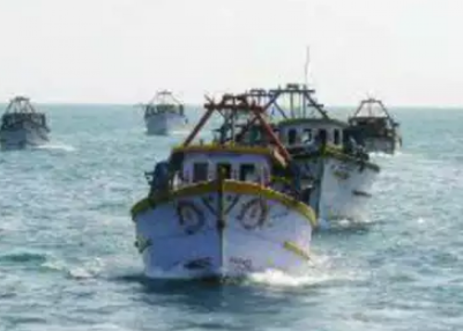 हांगकांग : समुद्री लुटेरों ने 18 भारतीयों का किया...