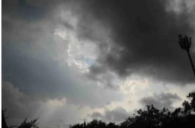 Clouds will prevail in Delhi-NCR too! Light rain is also predicted