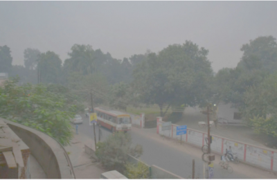 नहीं थम रहा दिल्ली में प्रदूषण का कहर, हवाएं हुई धीमी तो प्रदूषण हुआ तेज