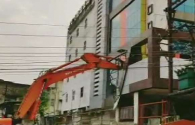 Honey Trap: Jitu Soni's illegal buildings demolished by Municipal Corporation