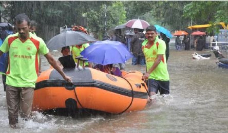 तमिलनाडु: भारी बारिश की चेतावनी, कई हिस्सों में NDRF की टीमें तैनात