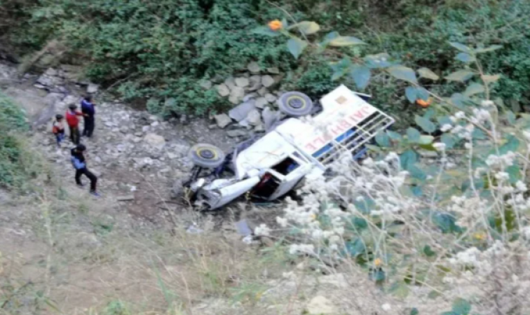 Villagers were going to meet the family of the deceased, Become victims of the accident