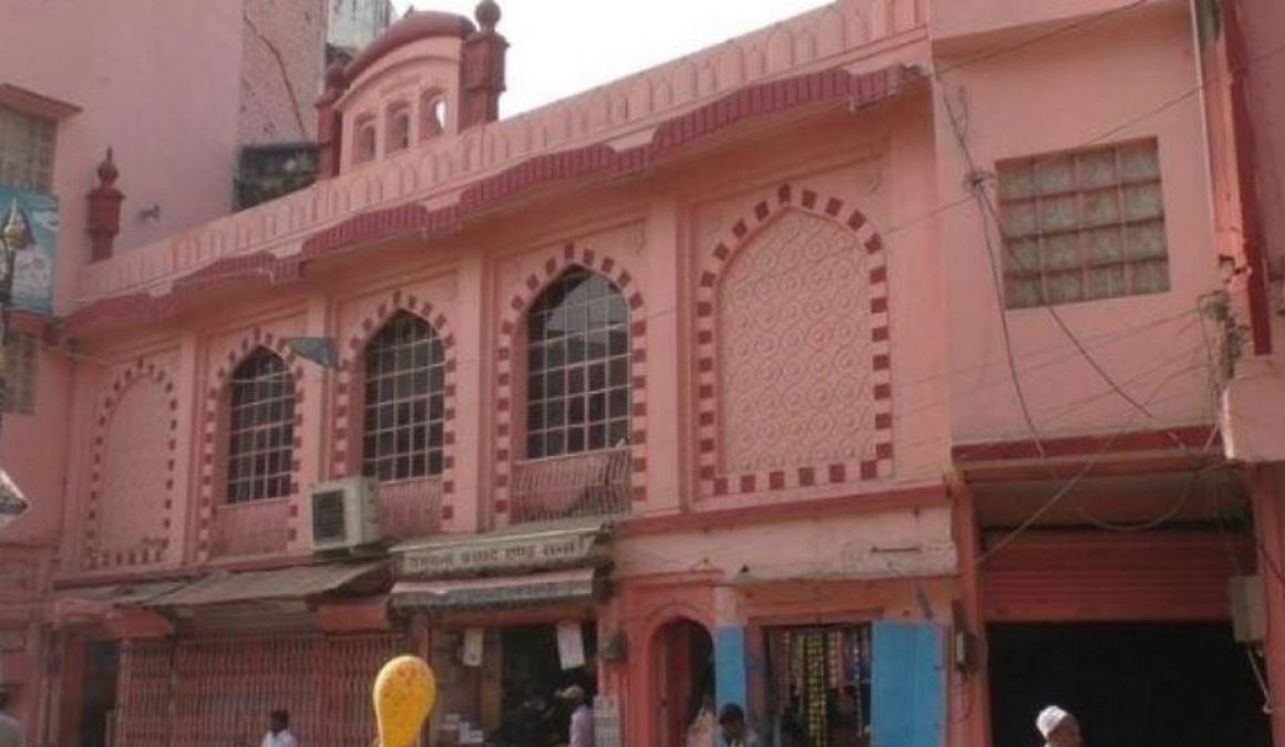 Kashi Vishwanath Corridor: Rangi Masjid in 'Gerua' colour ahead of PM Modi's visit, macha organically