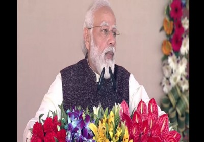 Red caps are alarm bells for UP, they mean power: PM Modi
