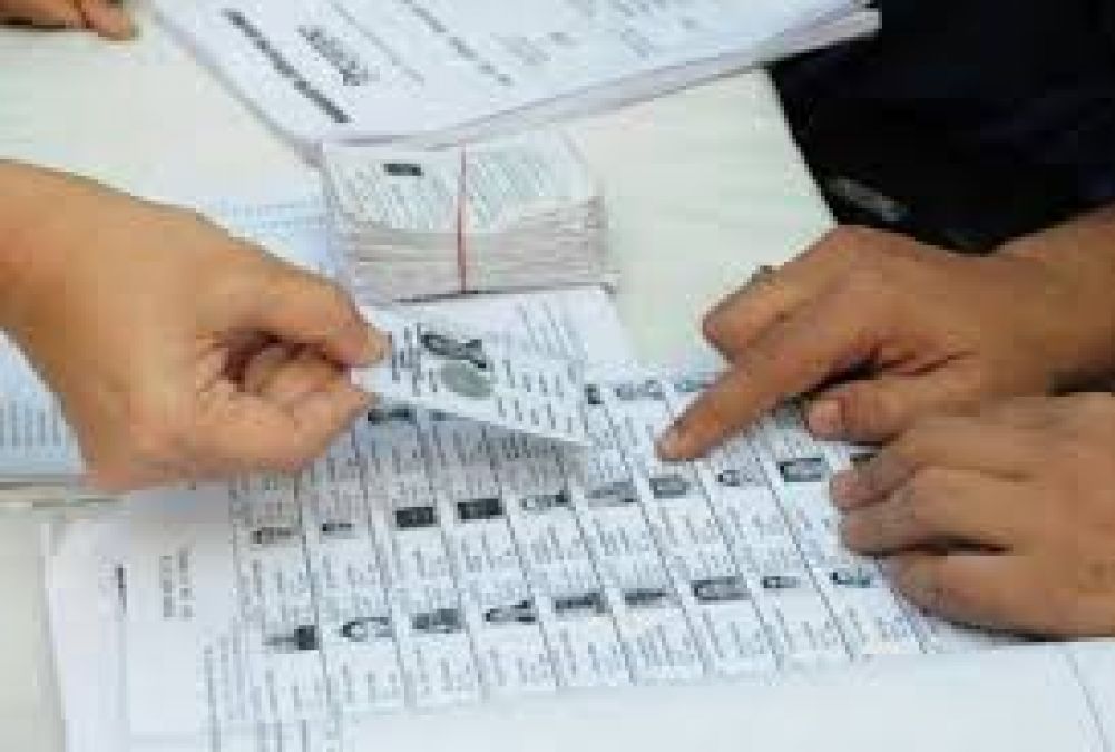 Dehradun: Administration remove names of 70000 voters from voter list