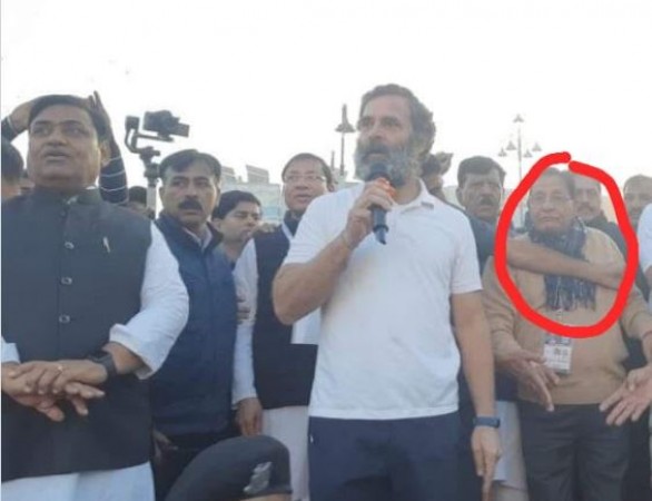 Misbehavior with Gehlot minister during Rahul's visit, who once said- High command is nothing...