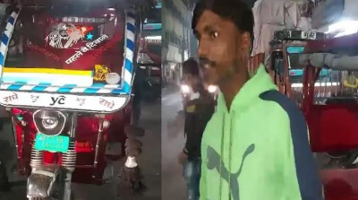'Bewafao Se Savdhan..,' Young auto driver going viral like wildfire on social media
