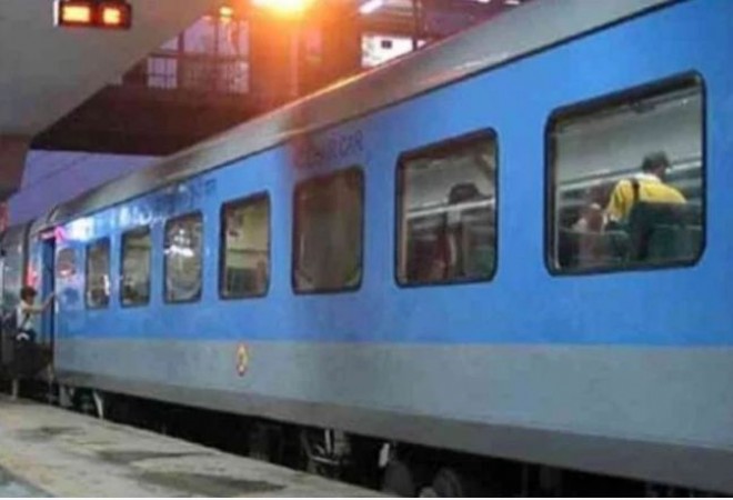 दिल्ली और वाराणसी के बीच बनेगा एलिवेटेड रेलवे ट्रैक, 320 किमी प्रति घंटे की रफ्तार से दौड़ेगी ट्रेन