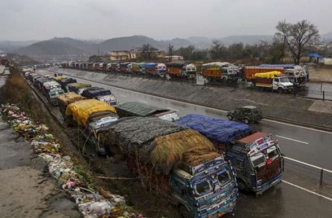 Jammu-Srinagar National Highway closed due to snowfall and landslides